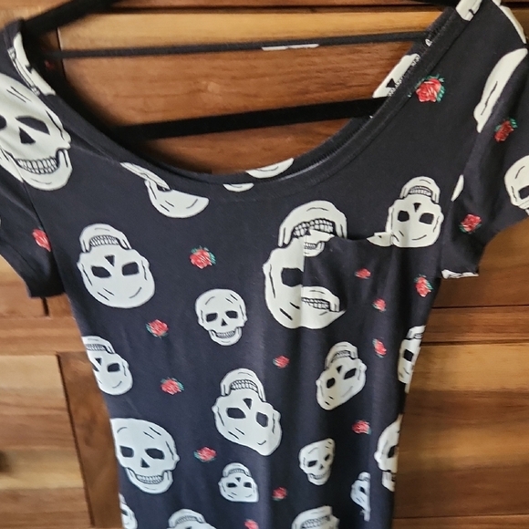 No Boundaries Skull and Rose Dress - Picture 3 of 5